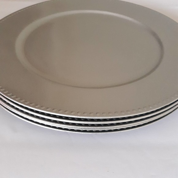 Set of 6 Silver 13" Round Beaded Trim Dinner Charger Plates - Picture 2 of 4